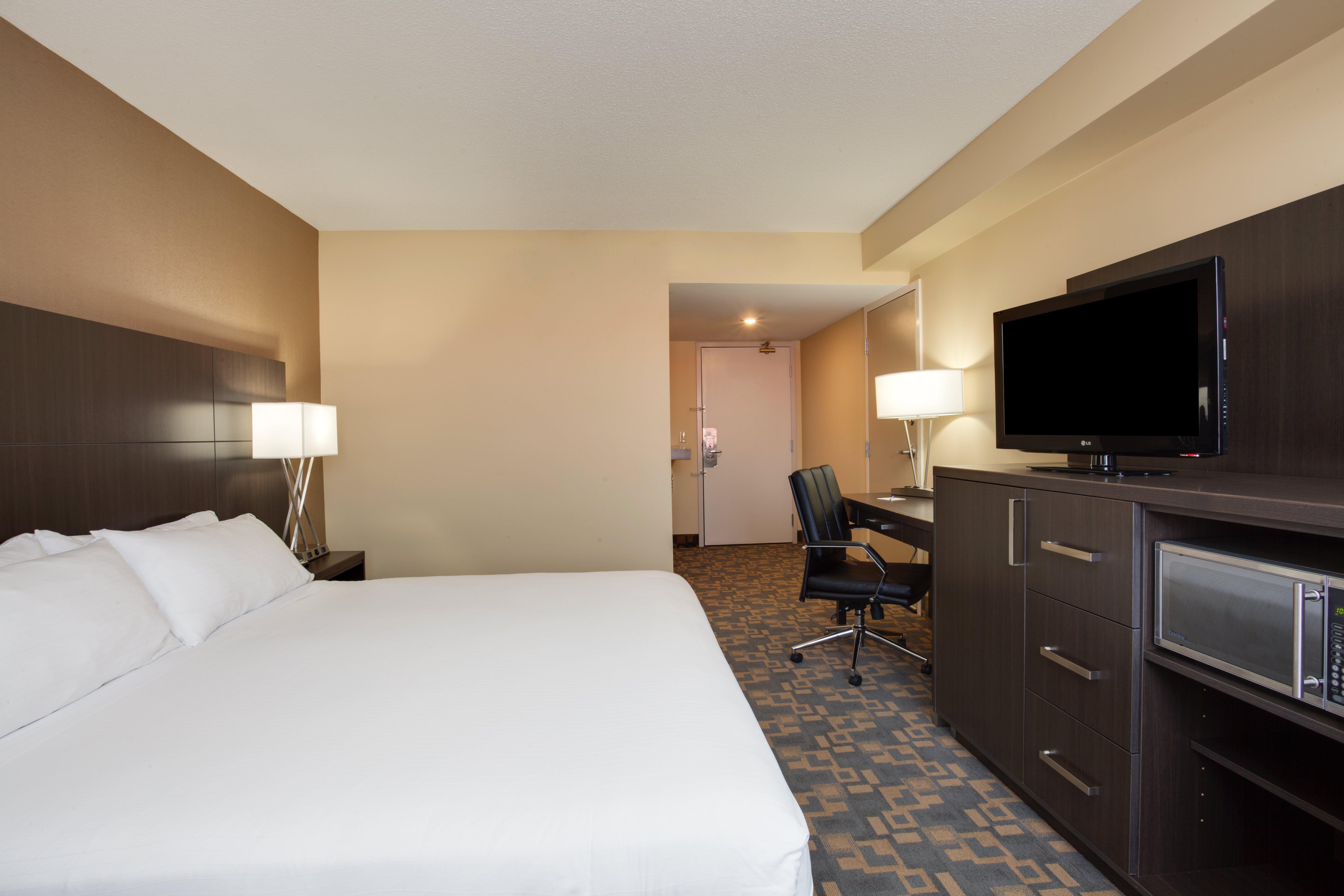 Holiday Inn Express Hotel & Suites Uptown Fredericton By Ihg Exterior photo