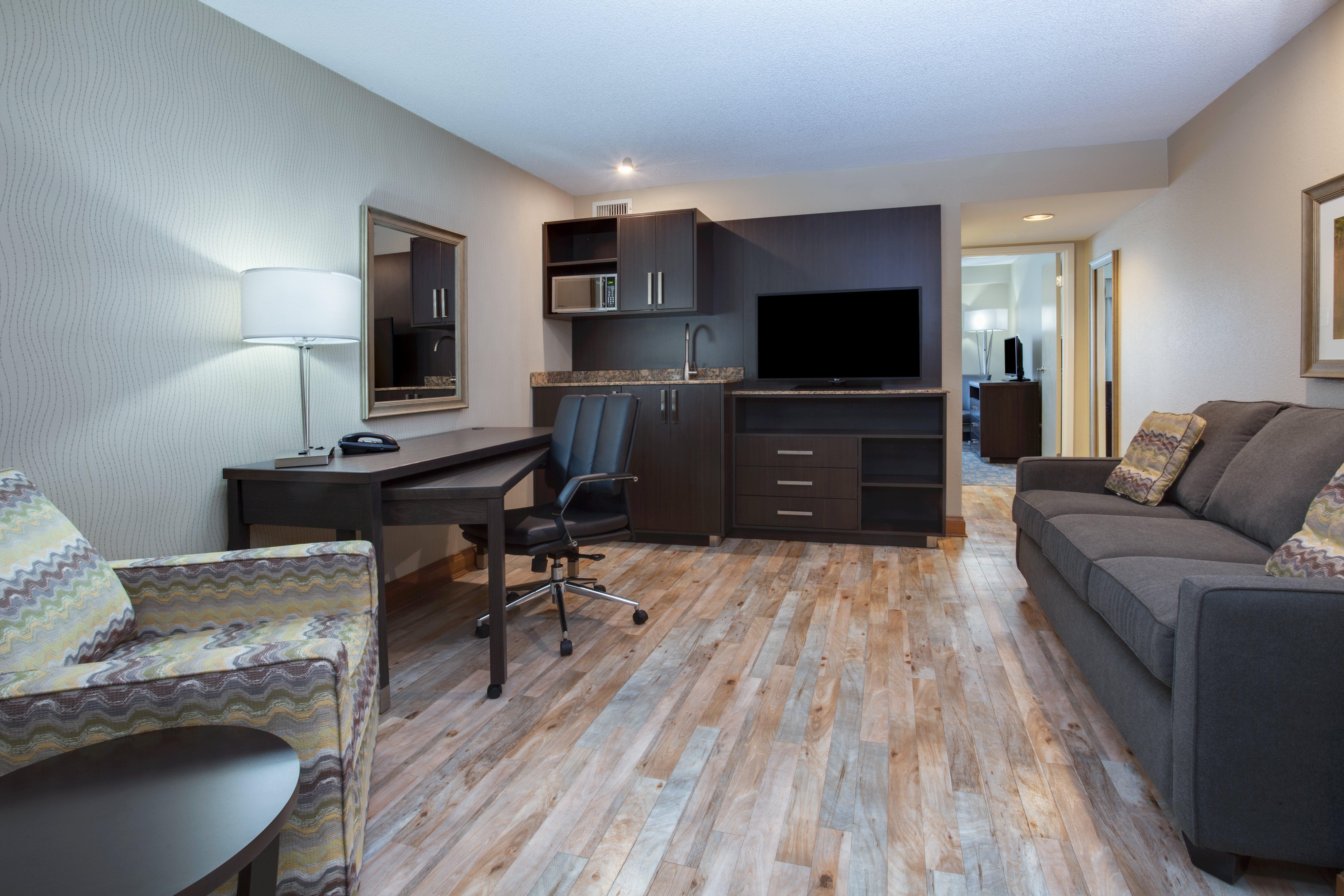 Holiday Inn Express Hotel & Suites Uptown Fredericton By Ihg Exterior photo